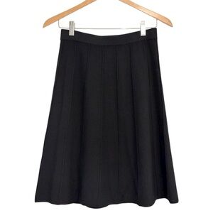St. John Collection Pleated Skirt Size 4